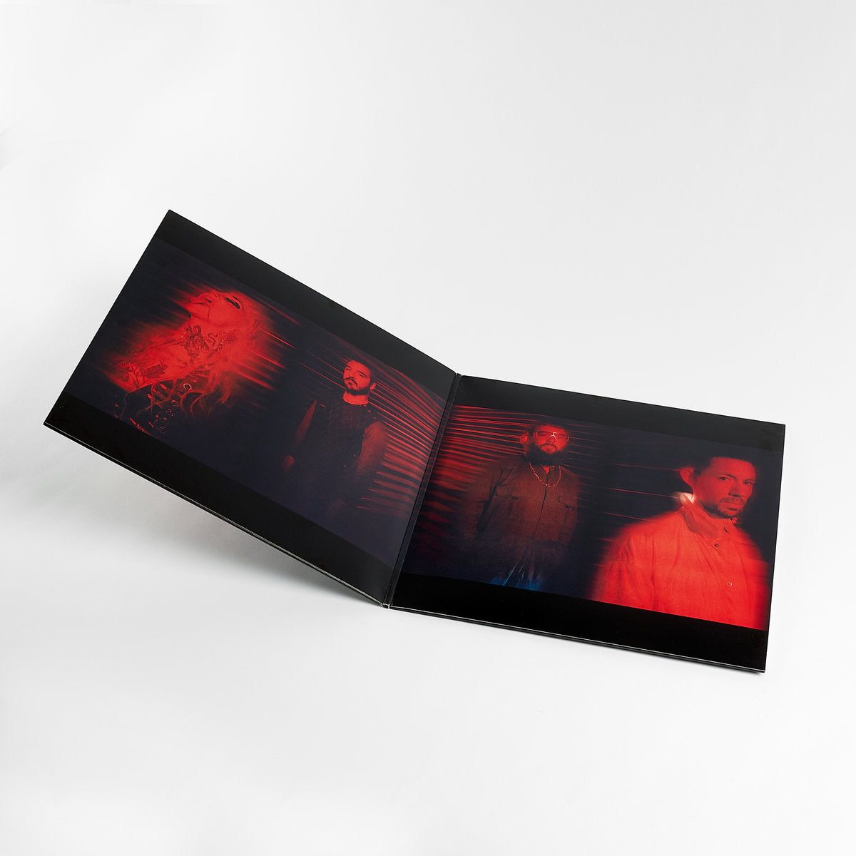 Hiatus Kaiyote - Mood Valiant (Deluxe Edition on Glow In The Dark Vinyl w/ Lyric & Photo Booklet, Scratch n' Sniff Stickers and 6 Photos)
