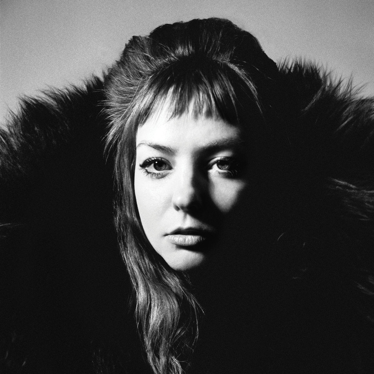 Angel Olsen - All Mirrors (Double Black Vinyl + 12-Page Photo Booklet & Poster)